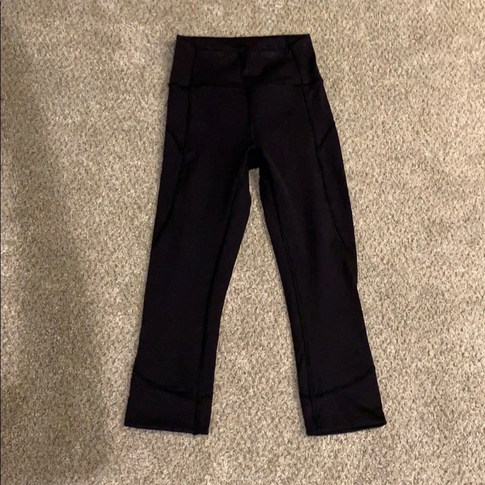 NWOT lululemon in movement 19” crop